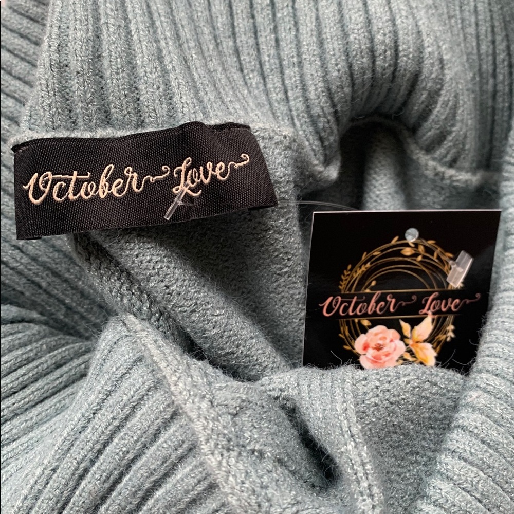 Off Shoulder Crochet Sweater - Picture 7 of 7